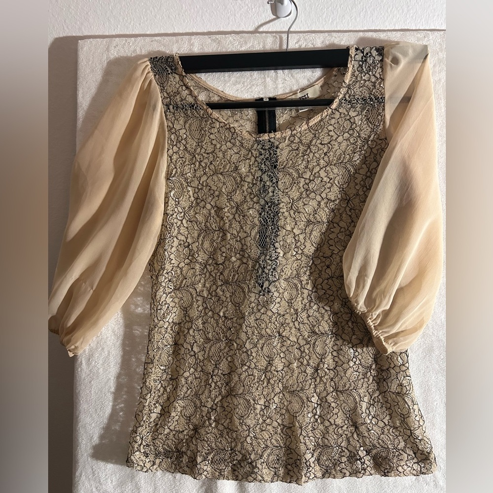 ISSI| Sheer Lace Blouse| Cream| Size Small